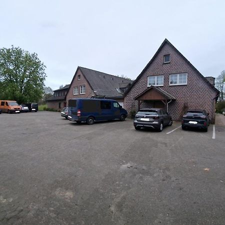 Hotel Tini Bad Fallingbostel Esterno foto