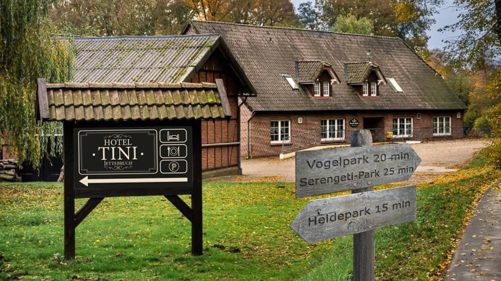 Hotel Tini Bad Fallingbostel Esterno foto