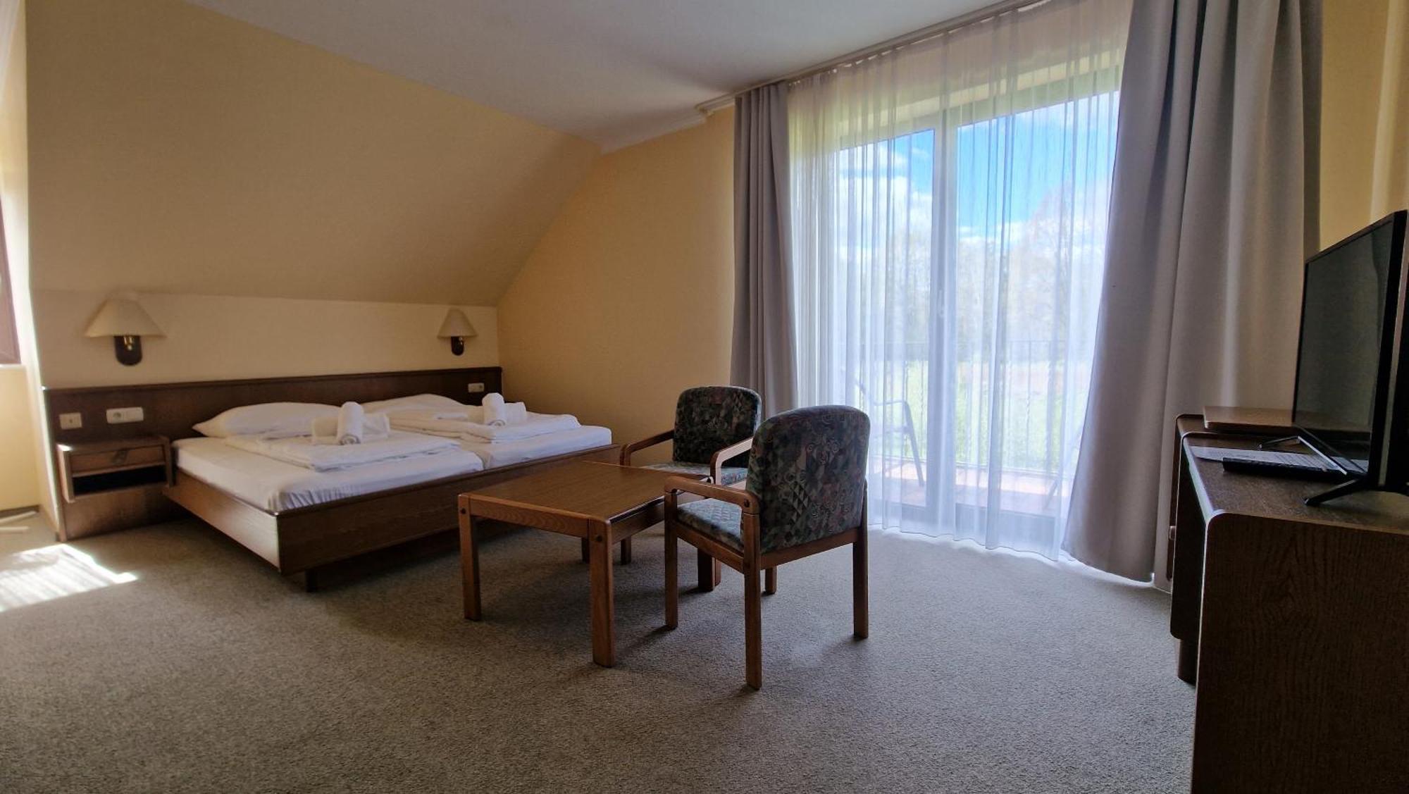 Hotel Tini Bad Fallingbostel Esterno foto