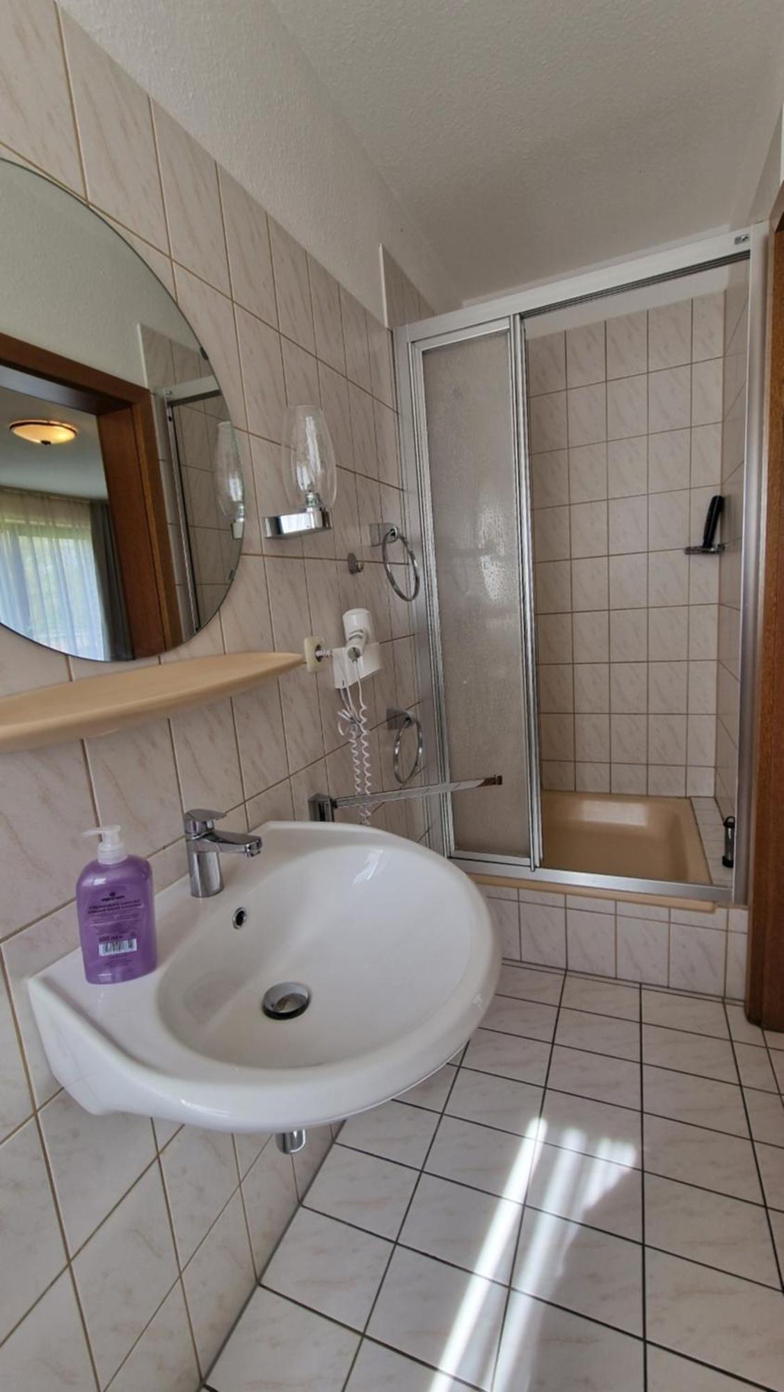 Hotel Tini Bad Fallingbostel Esterno foto