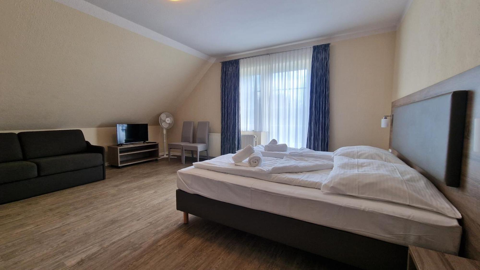 Hotel Tini Bad Fallingbostel Esterno foto