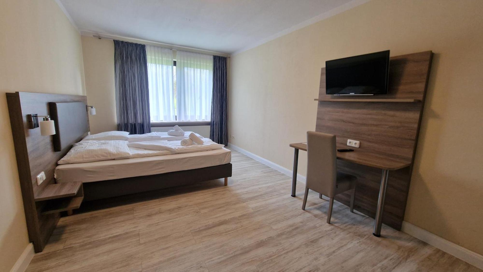 Hotel Tini Bad Fallingbostel Esterno foto