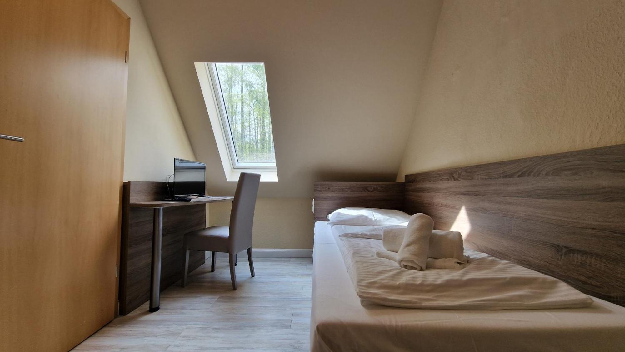 Hotel Tini Bad Fallingbostel Esterno foto