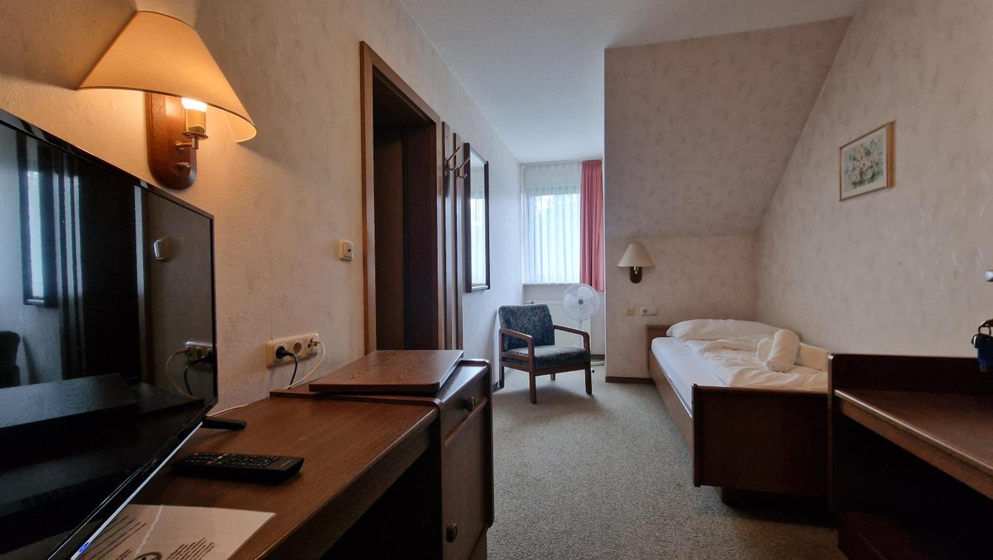 Hotel Tini Bad Fallingbostel Esterno foto