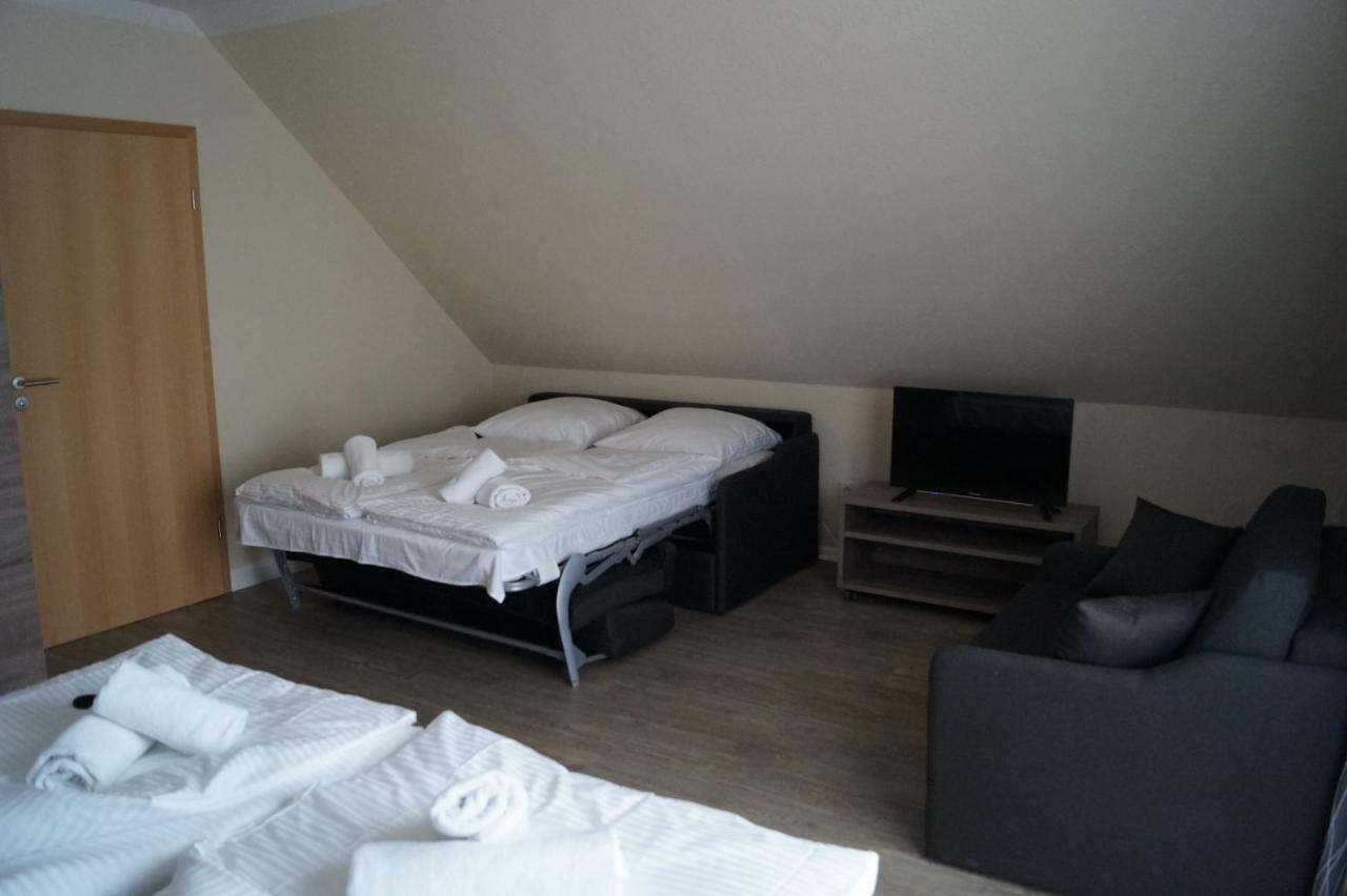 Hotel Tini Bad Fallingbostel Esterno foto